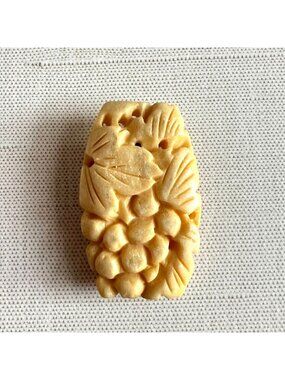 1940s-50s Japanese Carved Bone Fur Clip, Grape Cluster and Leaves, Ivory Color